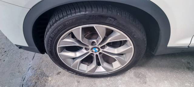 X4 2.0 XDRIVE28I X LIN - 2017/2018 - BRANCA 32