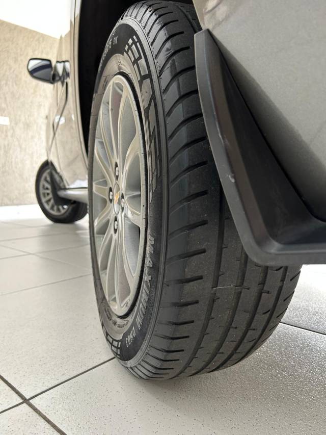 SPIN ADVANTAGE 1.8 FLEX AUT. - 2013/2014 - CINZA 12