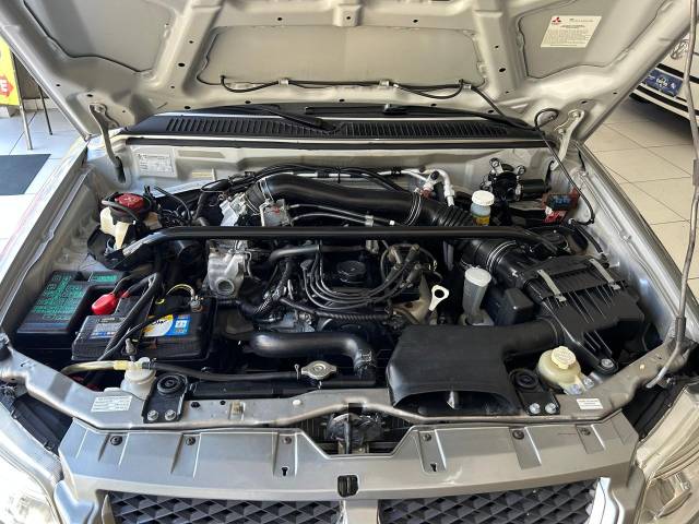 PAJERO TR4 2.0 FLEX 4X4 AUT. - 2014/2015 - PRATA 16