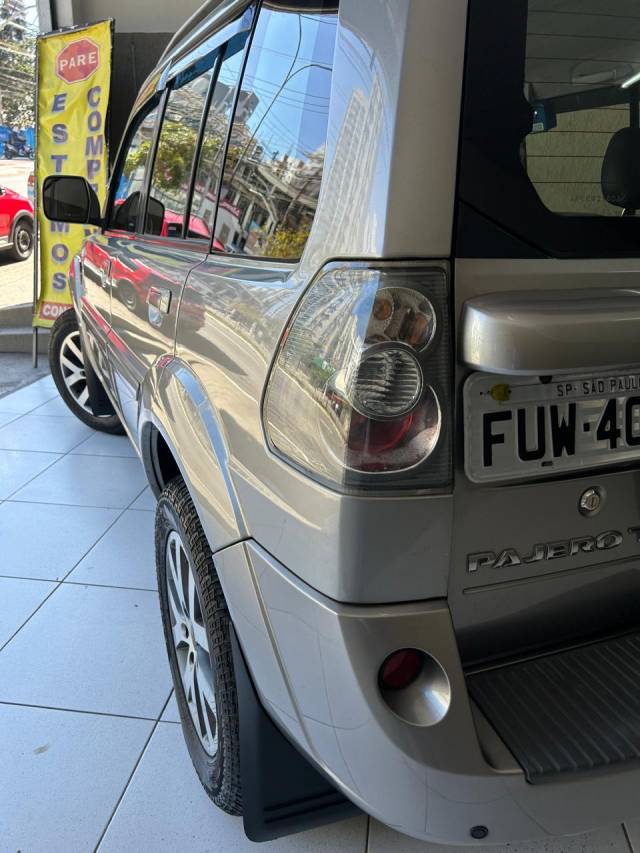 PAJERO TR4 2.0 FLEX 4X4 AUT. - 2014/2015 - PRATA 22