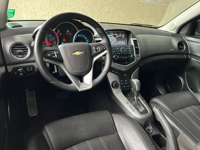 CRUZE LT 1.8 AUTOMÁTICO - 2013/2013 - CINZA 12