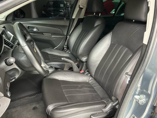 CRUZE LT 1.8 AUTOMÁTICO - 2013/2013 - CINZA 18