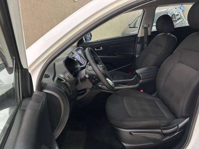 SPORTAGE LX2 2.0 16V FLEX AUT. - 2012/2013 - BRANCO 20