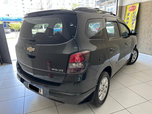 SPIN LTZ 1.8 8V FLEX 7L AUT. - 2016/2017 - CINZA 2