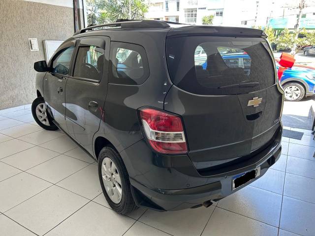 SPIN LTZ 1.8 8V FLEX 7L AUT. - 2016/2017 - CINZA 16