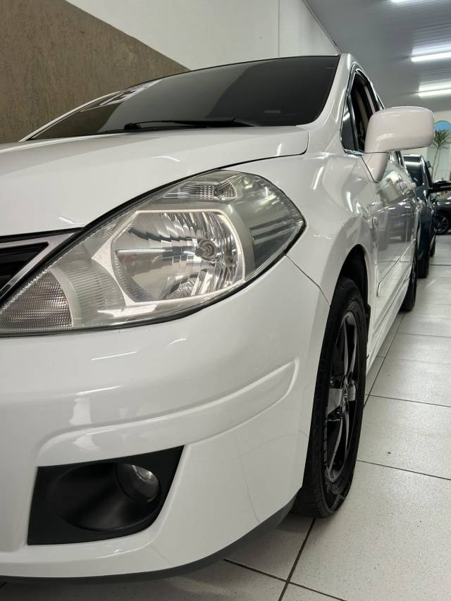 TIIDA SL 1.8 FLEX MANUAL - 2012/2013 - BRANCO 8