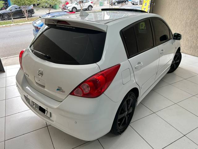 TIIDA SL 1.8 FLEX MANUAL - 2012/2013 - BRANCO 16