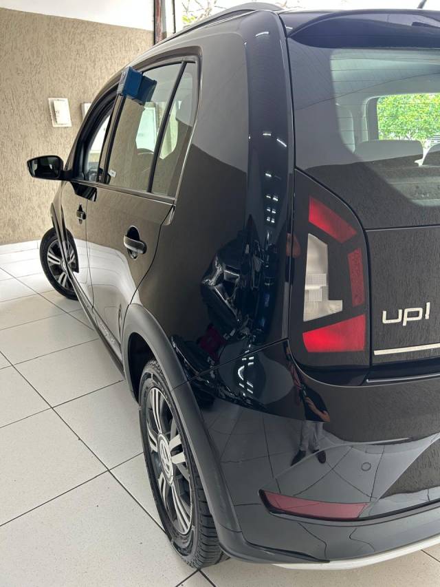 CROSS UP! 1.0 TSI MANUAL - 2017/2018 - PRETO 10