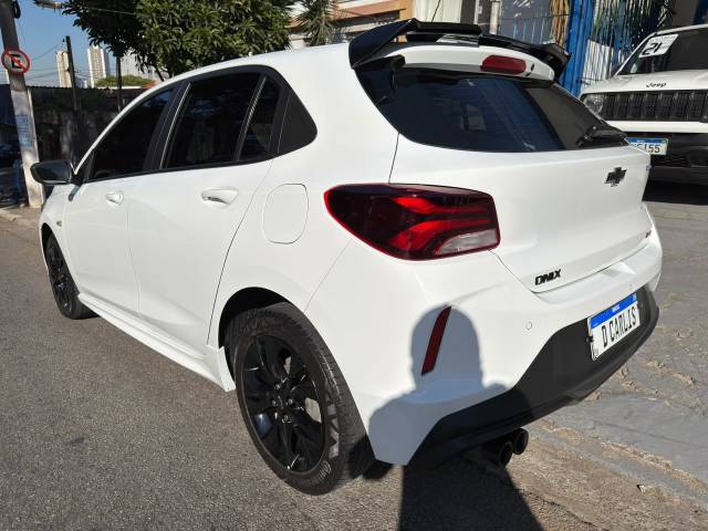 ONIX RS 1.0 TURBO FLEX - 2021/2022 - BRANCA 8