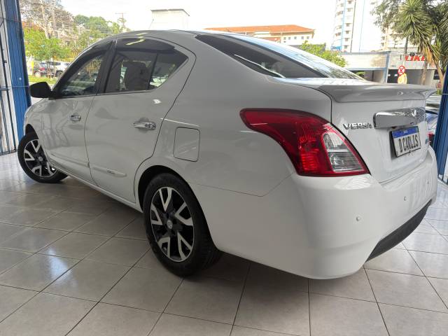 VERSA UNIQUE 1.6 CVT - 2016/2017 - BRANCA 6