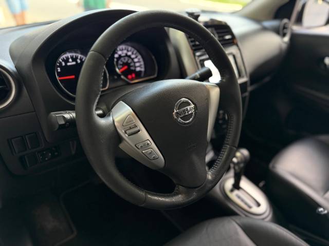 VERSA UNIQUE 1.6 CVT - 2016/2017 - BRANCA 12
