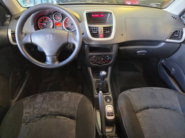 PEUGEOT 207 SW XR - 2010/2011 - PRETA 16