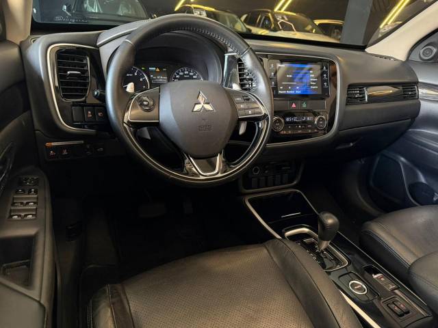 OUTLANDER 3.0 GT BLINDADA - 2016/2017 - PRATA 26