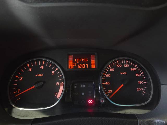 DUSTER 2.0 D 4X2A - 2015/2015 - PRATA 6