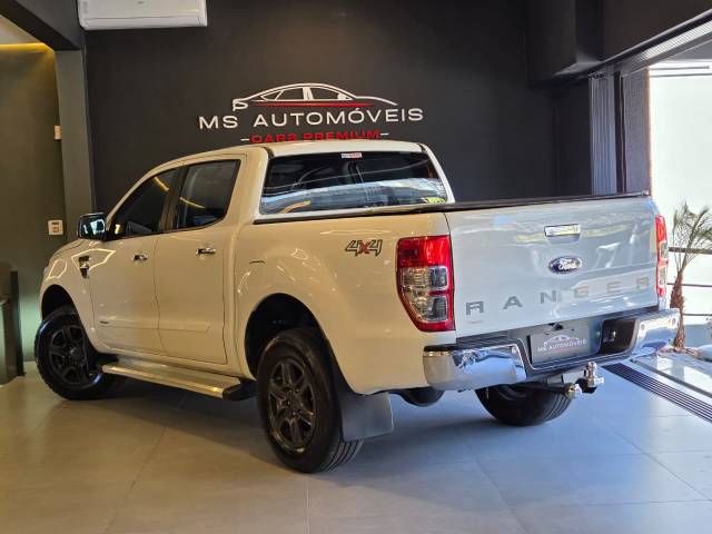 RANGER XLT 3.2 4X4 - 2012/2013 - BRANCA 32