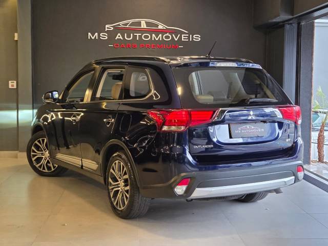 OUTLANDER 3.0 GT - 2015/2016 - AZUL 30
