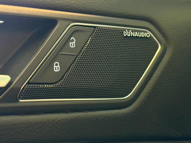 TIGUAN ALLSPACE - 2019/2020 - PRETA 22