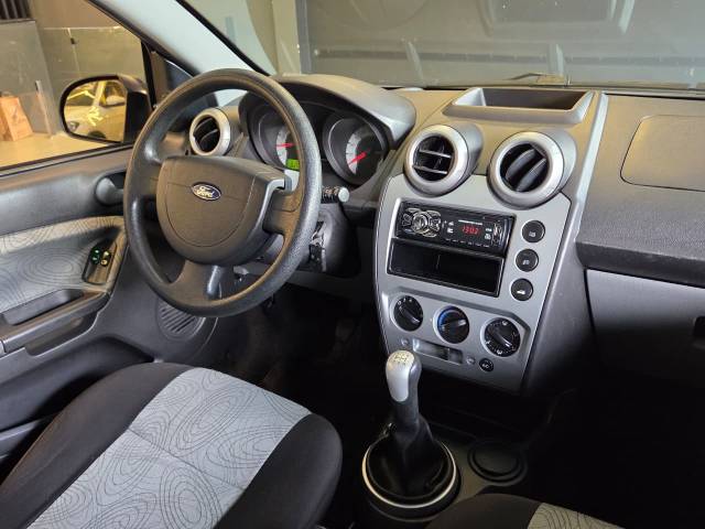 FIESTA SEDAN FLEX - 2010/2010 - PRATA 32
