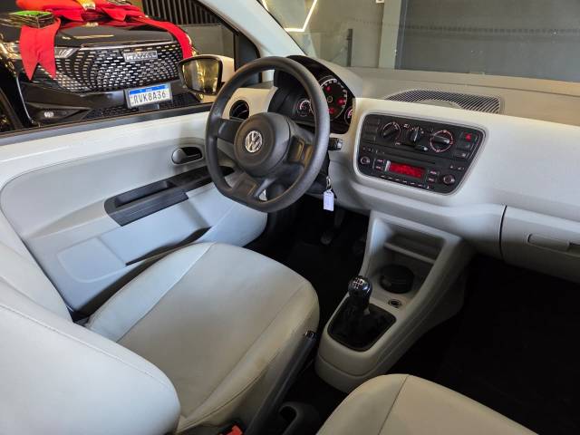 UP 1.0T TSI MOVE MB - 2015/2016 - BRANCO 6