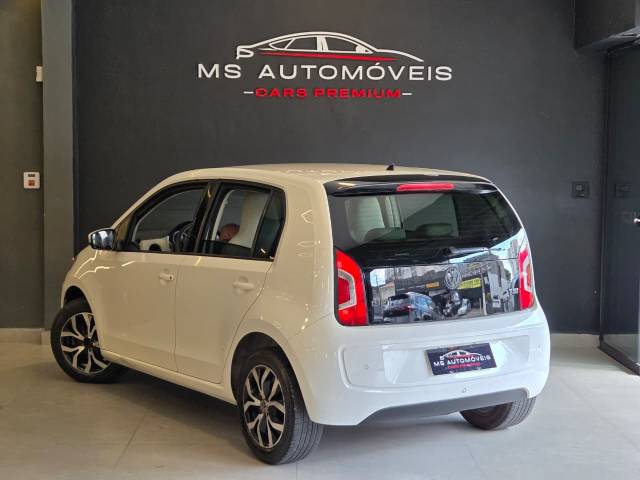 UP 1.0T TSI MOVE MB - 2015/2016 - BRANCO 12