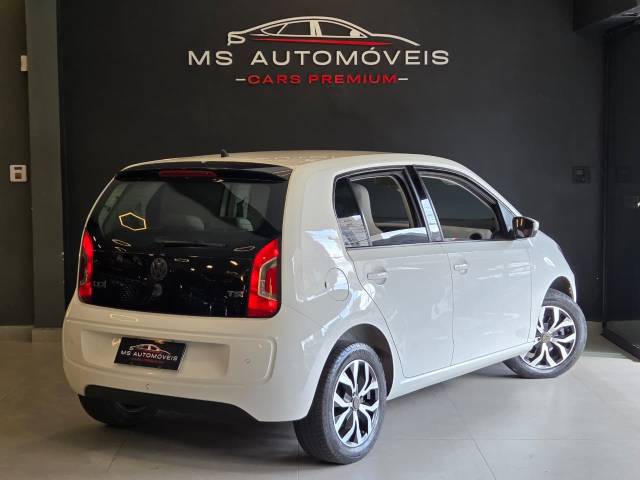 UP 1.0T TSI MOVE MB - 2015/2016 - BRANCO 14