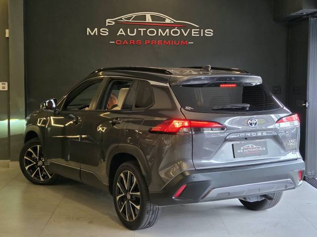 COROLLA CROSS XRX HYBRID - 2022/2023 - CINZA 20